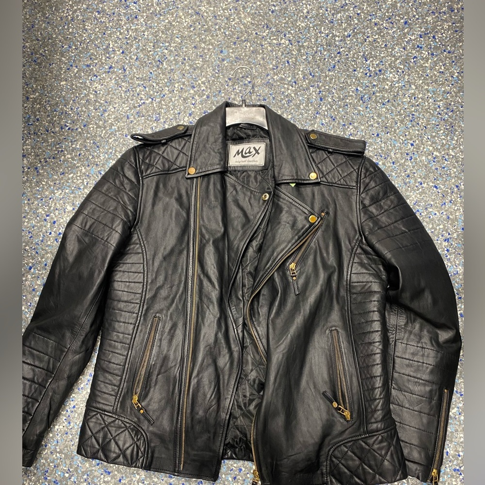 Max original leather jacket, winter, cold, great condition size medium